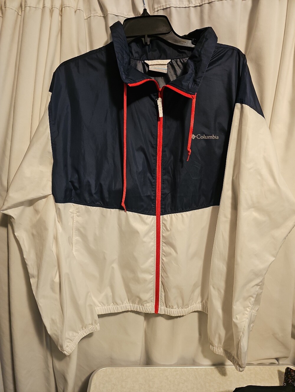 Columbia Navy, White and Red Colorblock Windbreaker Jacket. Sz. XL